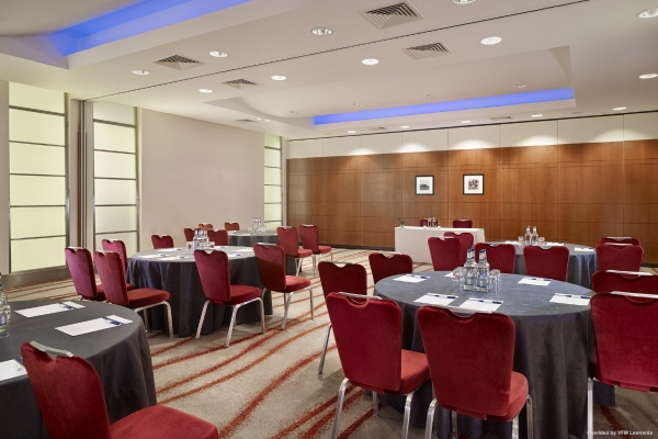 Hotel Park Plaza Victoria London